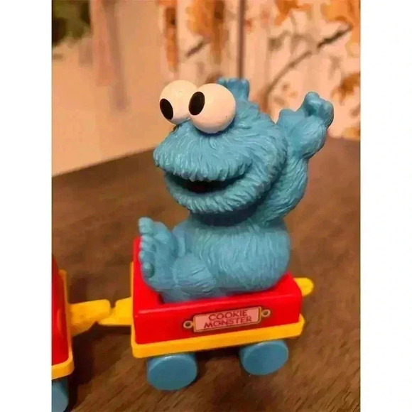 Vintage 1989 ILLCO Sesame Street Wind-Up Train Set  Toy Bert, Cookie, Big Bird - Picture 5 of 13